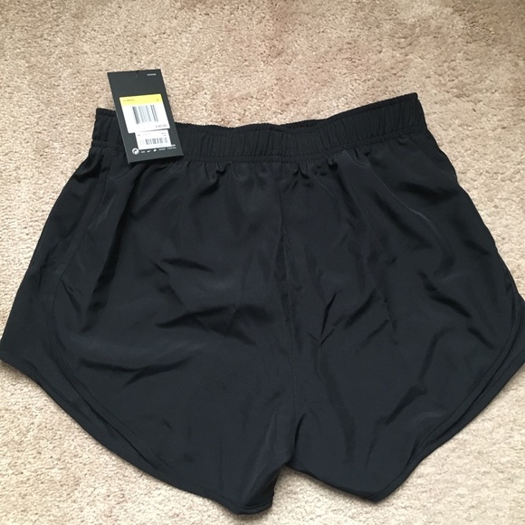 Women’s Nike shorts. - Picture 2 of 2